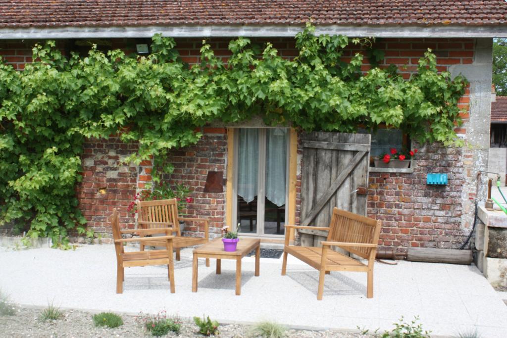 Au Passage Des Grues Bed & Breakfast Drosnay Cameră foto