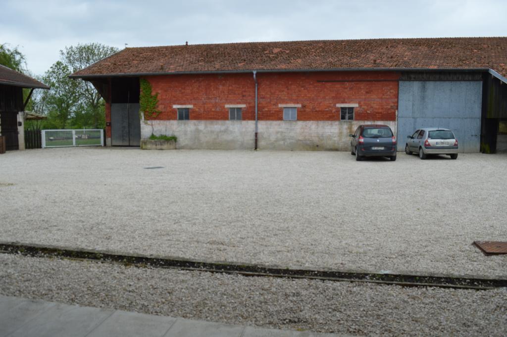 Au Passage Des Grues Bed & Breakfast Drosnay Exterior foto