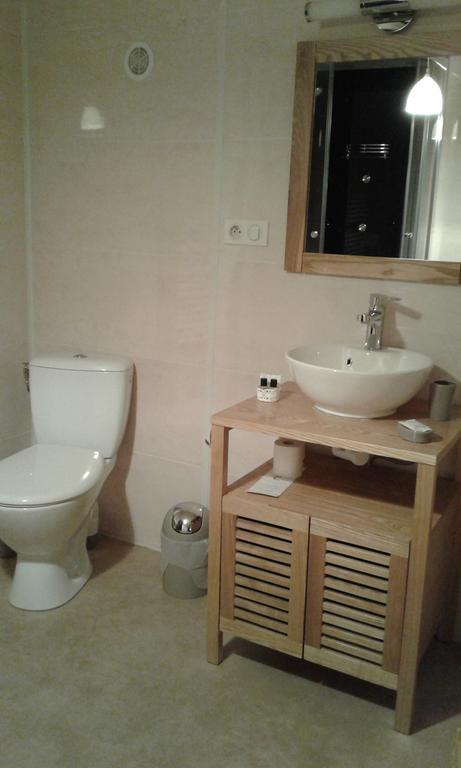 Au Passage Des Grues Bed & Breakfast Drosnay Exterior foto