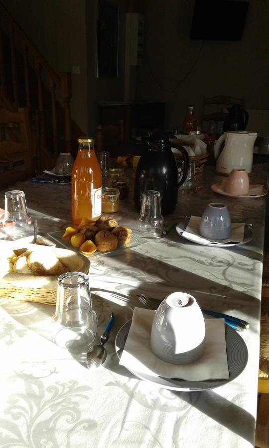 Au Passage Des Grues Bed & Breakfast Drosnay Exterior foto